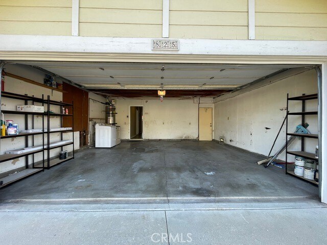Building Photo - 825 Ardmore Ct