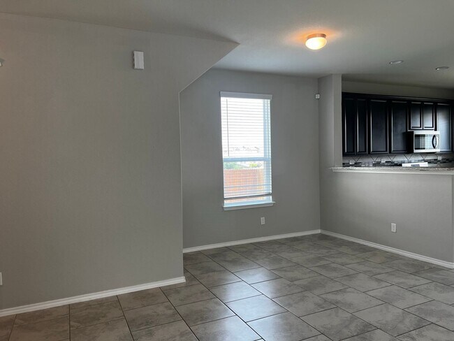 Building Photo - Elegant home in Davis Ranch- 4 Bedroom/ 3 Bathroom