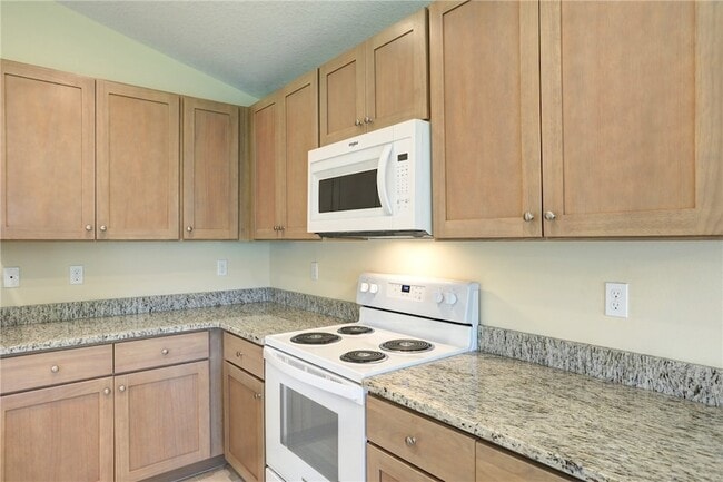 Building Photo - 8346 99th Ct
