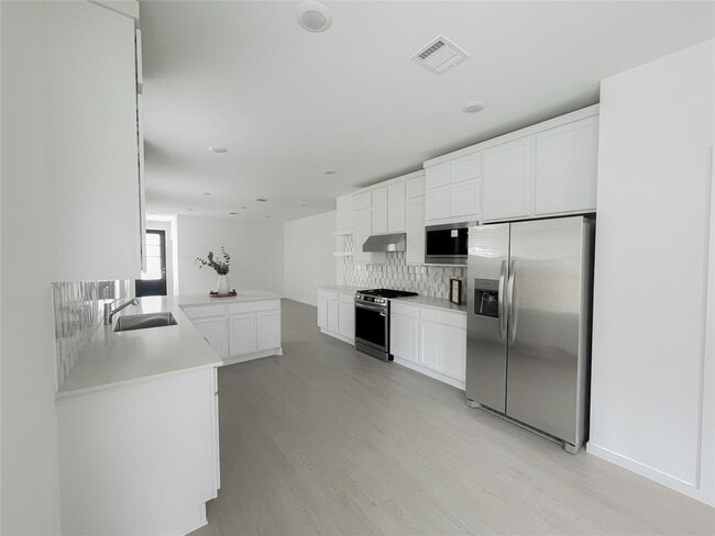 Building Photo - 6314 Laguna Terra Dr