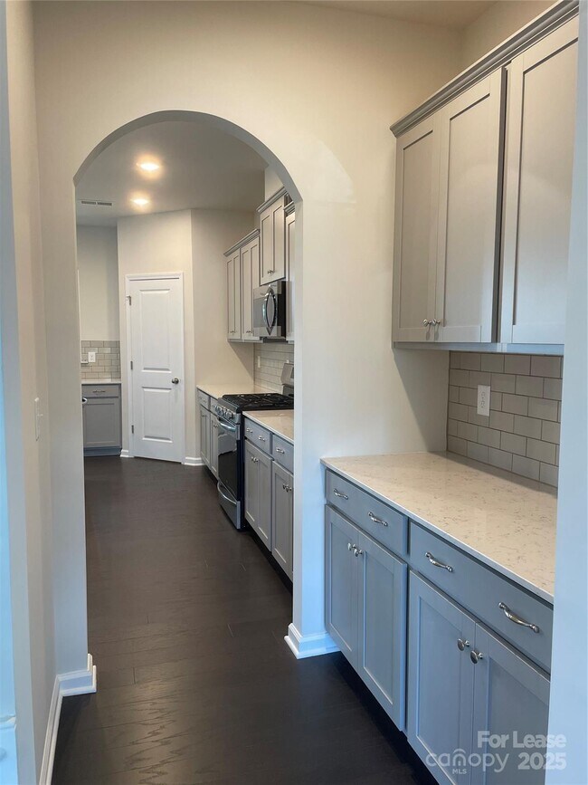 Building Photo - 17618 Snug Harbor Rd