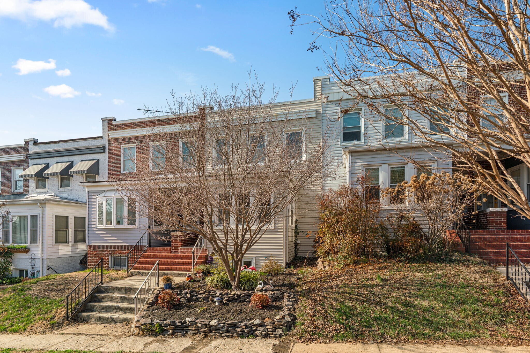 Building Photo - 1104 Weldon Ave