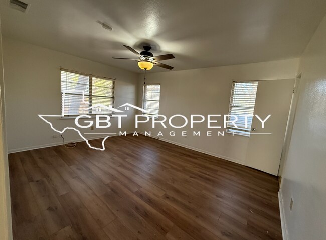 Building Photo - Charming 3-Bedroom Brick Home for Rent in Cedar Ridge – Waco, TX