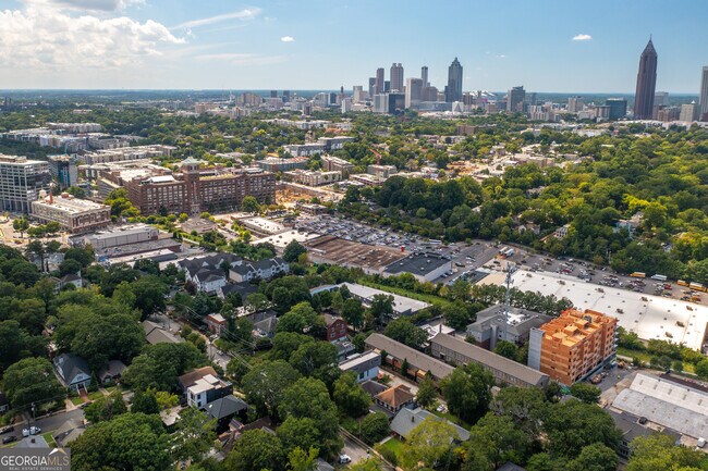 Building Photo - 826 Ponce De Leon Pl NE