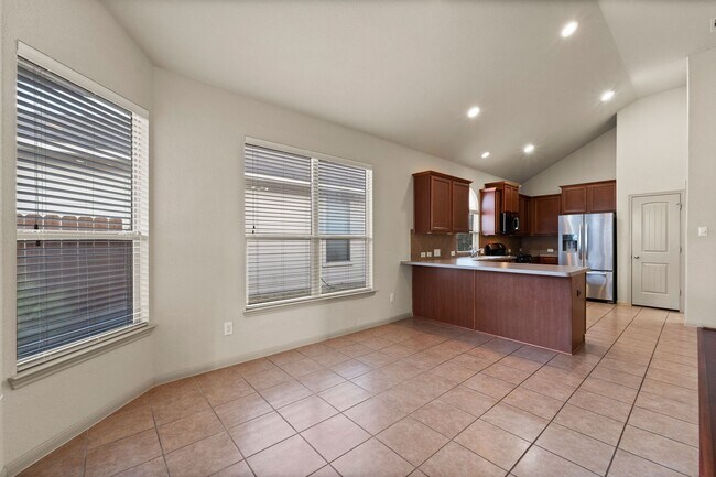 Building Photo - 8723 Sunrise Canter Dr