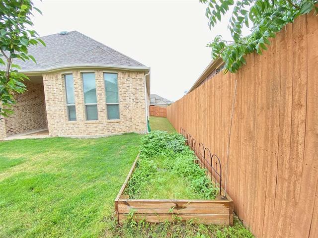 Building Photo - 16616 Amistad Ave