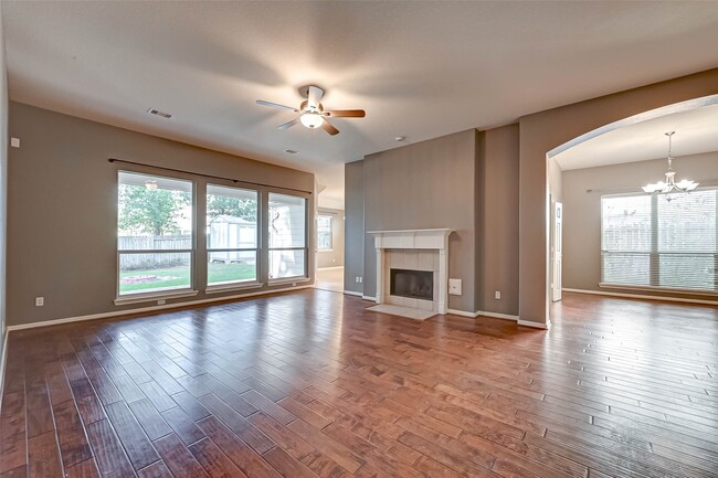 Building Photo - 987 Arbor Crossing