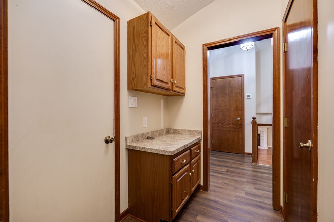 Building Photo - 4527 Williamsport Dr