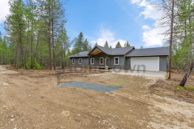 Building Photo - 4-Bedroom 2-Bathroom Home with Attached 2-Car Garage Available in Blanchard!