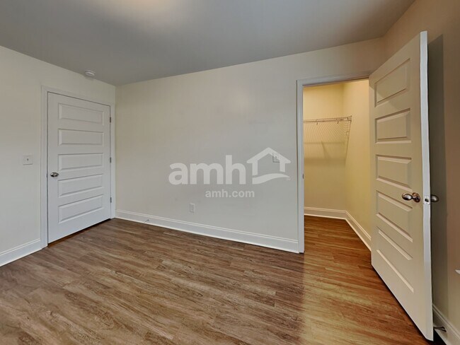 Building Photo - 5314 Tupelo St