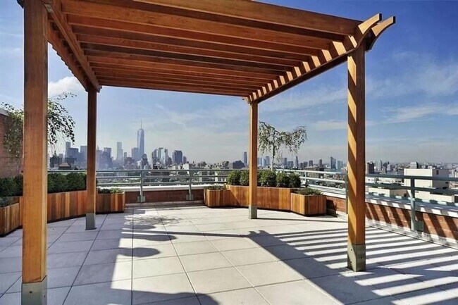 Building Photo - 2 bedroom in NEW YORK NY 10011