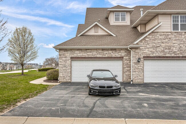 Building Photo - 4666 Sagewood Cir