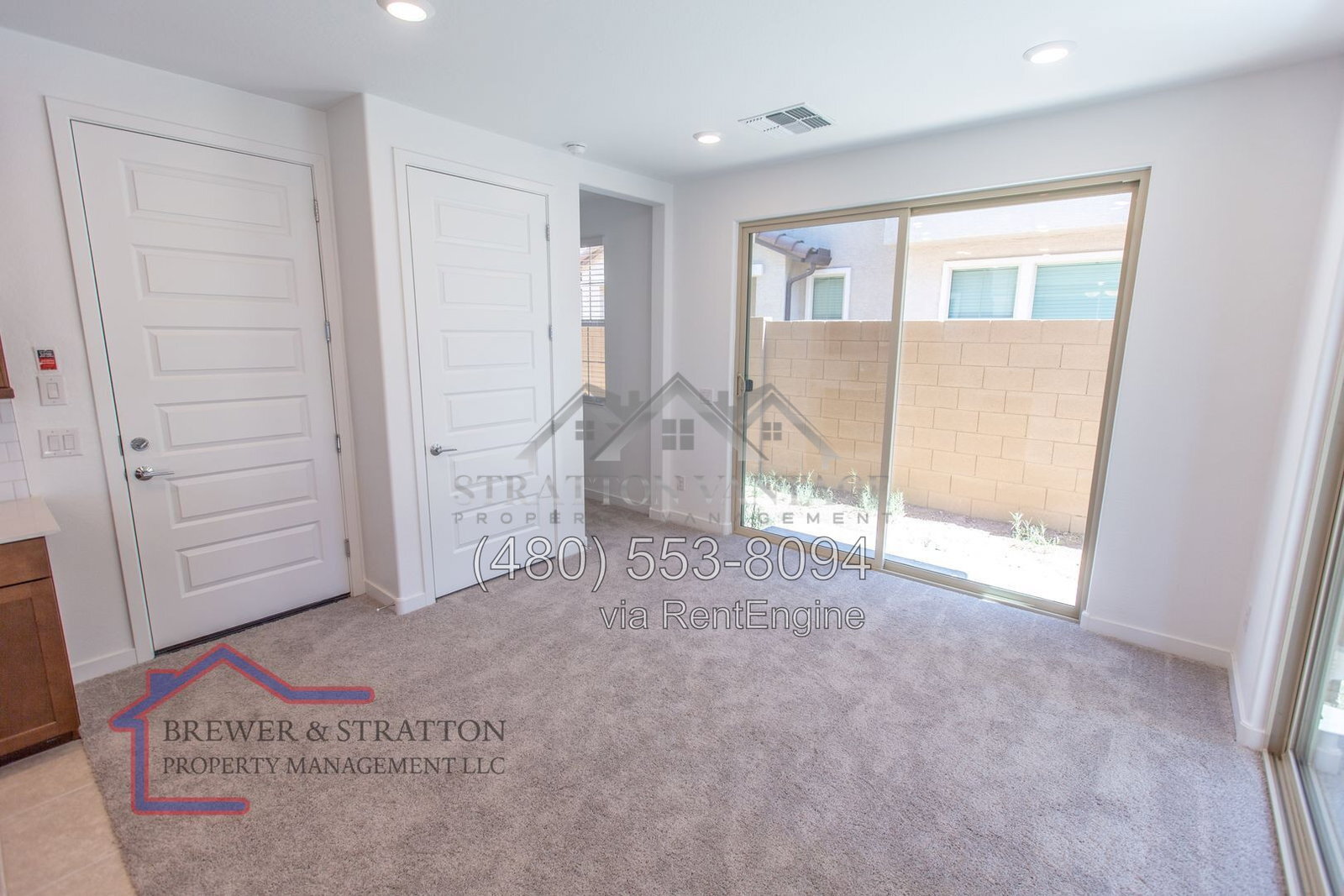 Building Photo - 1097 E Chapman Dr