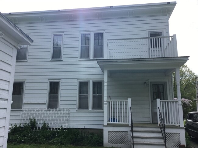 Building Photo - 68 Ascutney St