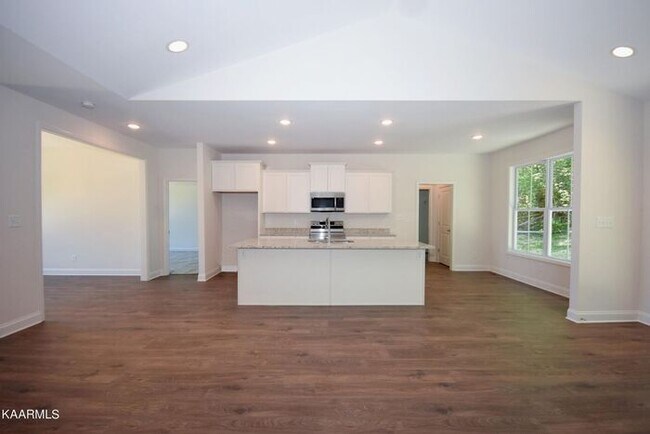 Building Photo - New Construction in North Knox!