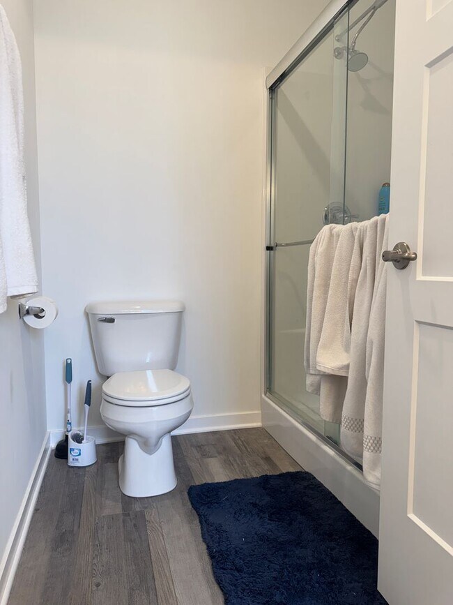 Building Photo - 1914 Hummingbird Dr