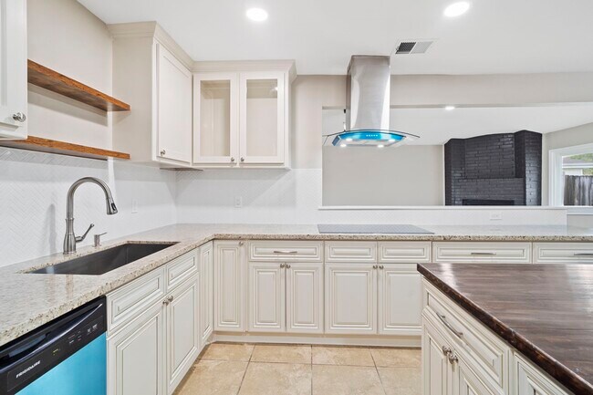 Building Photo - 11567 Willwood Dr