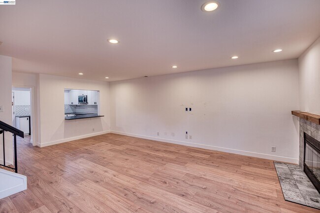 Building Photo - 535 Churchill Downs Ct