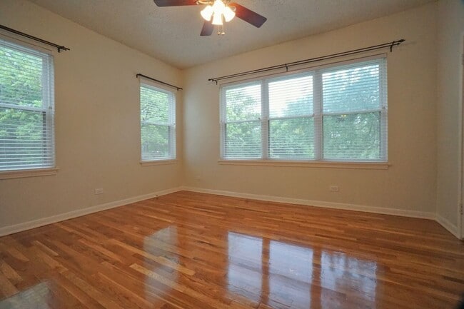 Building Photo - 149 Downing Dr