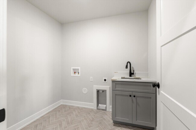 Building Photo - 2621 Easley Cabin Cir