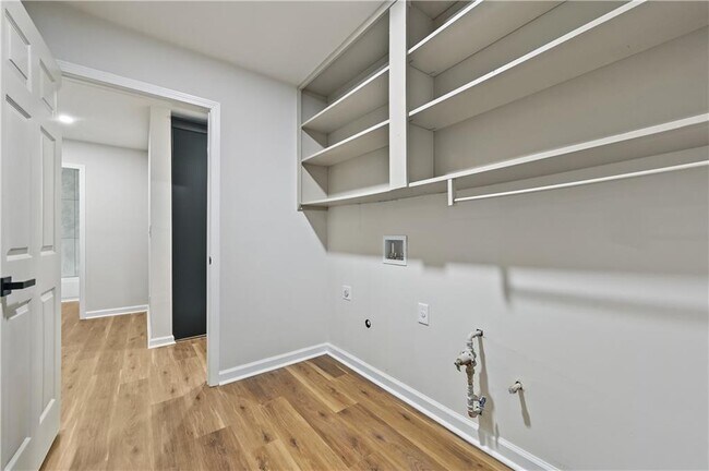 Building Photo - 4246 Nora Ln NW