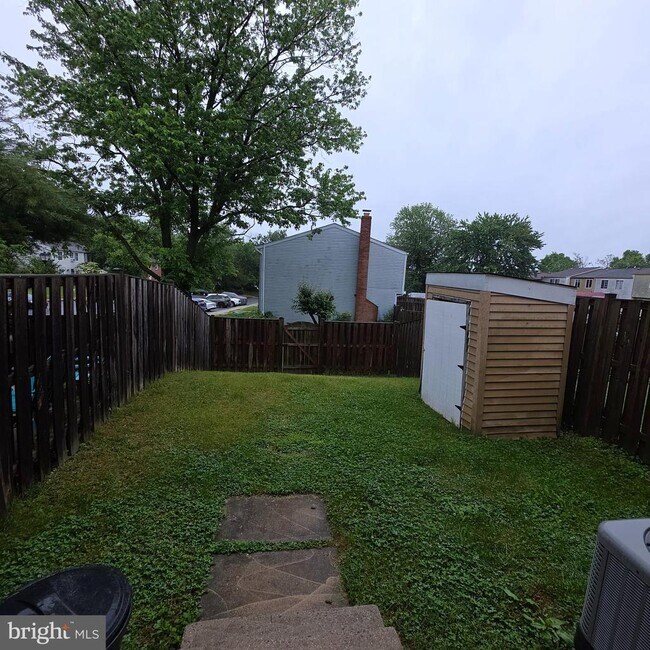 Building Photo - 1758 Springfield Ln