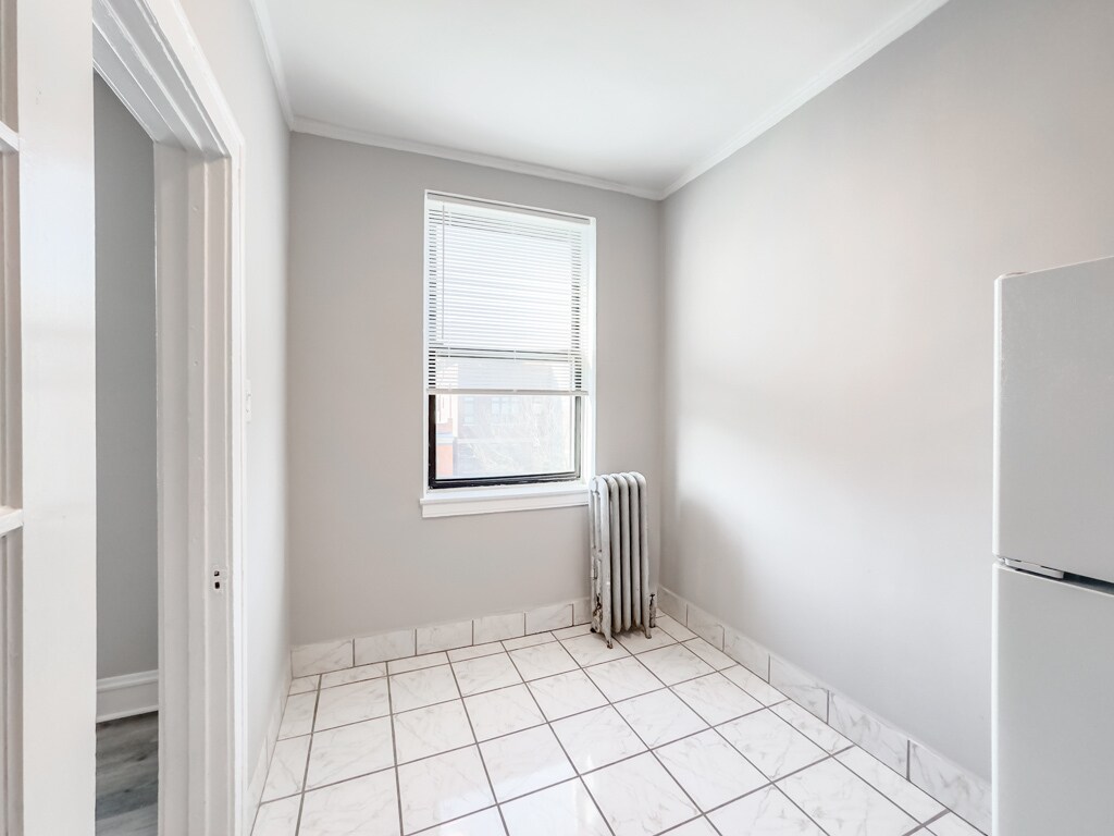Building Photo - 4854 N Damen Ave