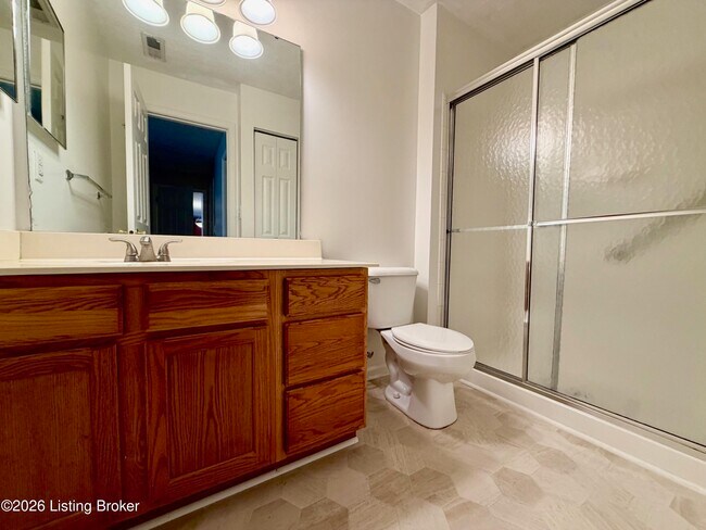 Building Photo - 10504 Southern Meadows