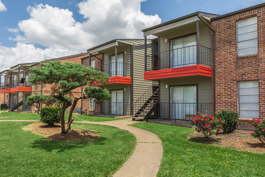 Building Photo - Willow Bend Apartments