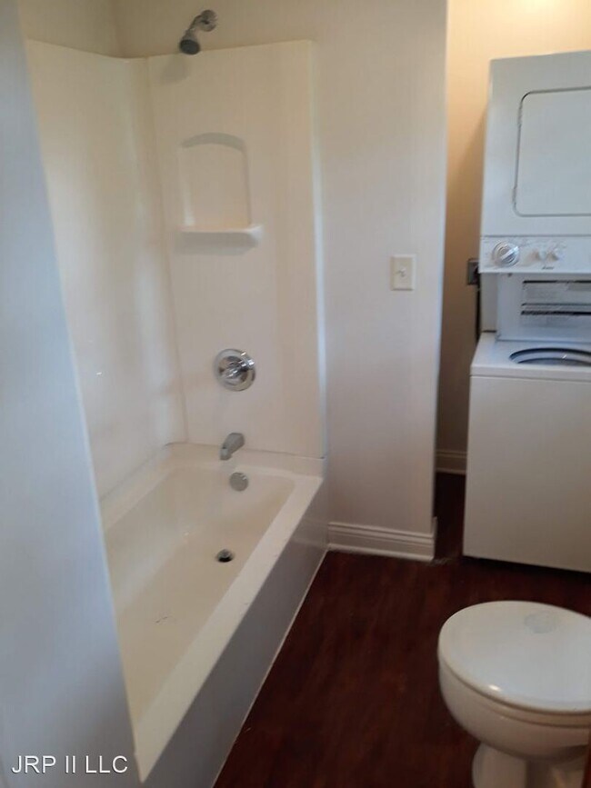 Building Photo - 2 br, 1 bath House - 2017 St Marys Ave