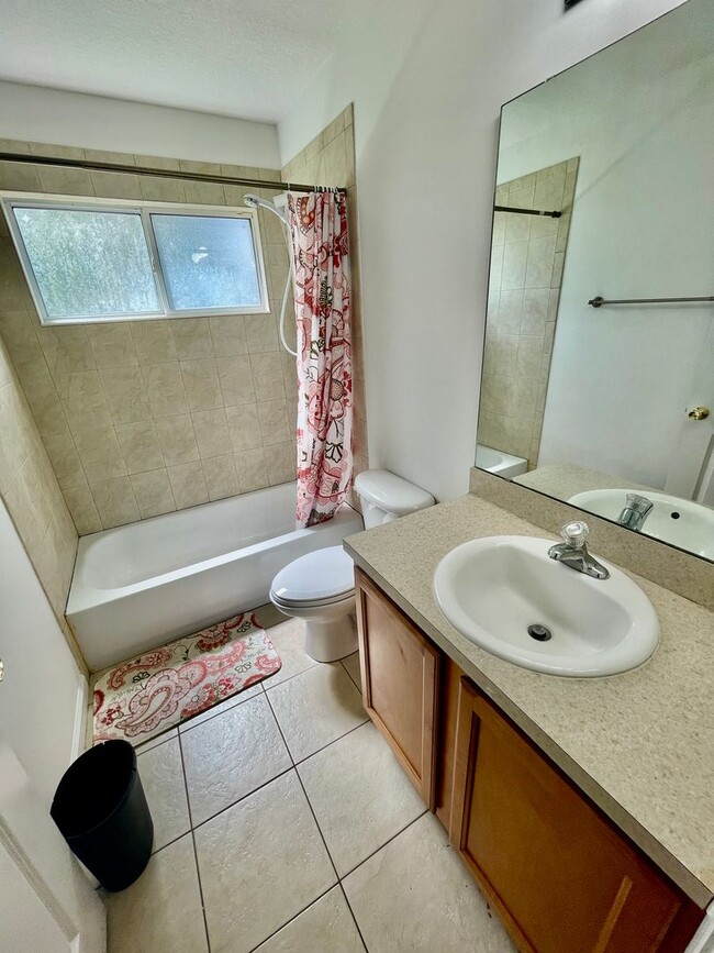 Building Photo - 86100 Evergreen Pl