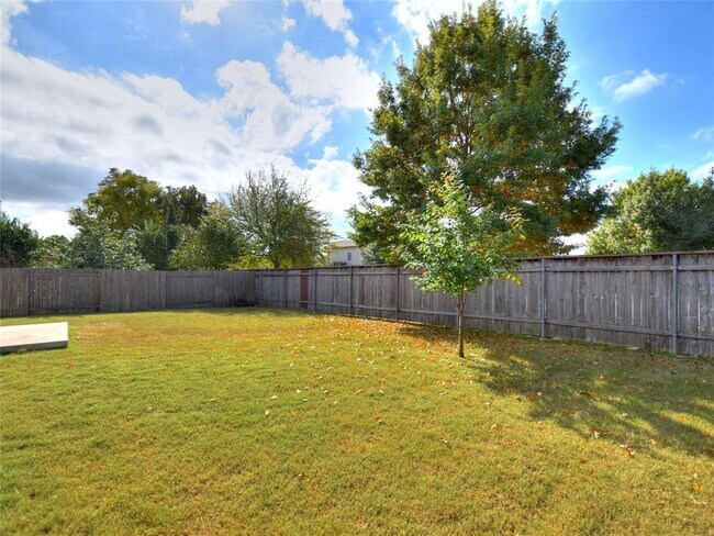 Building Photo - 2717 Claremont Ct