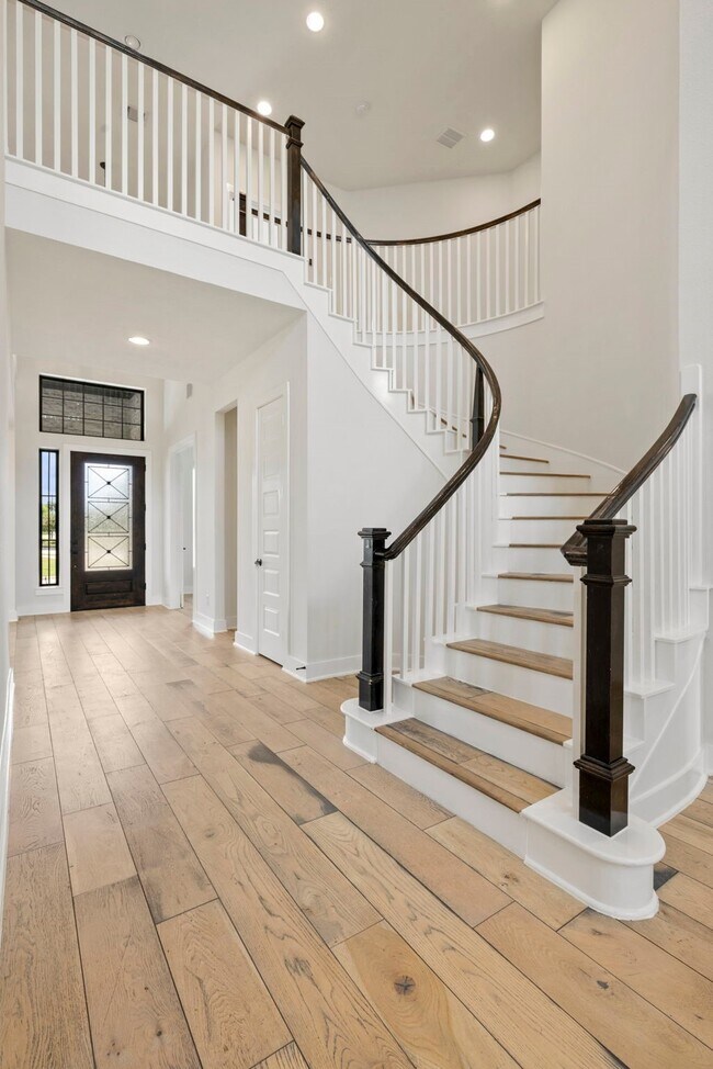 Building Photo - 1026 McMurtry Ridge Dr