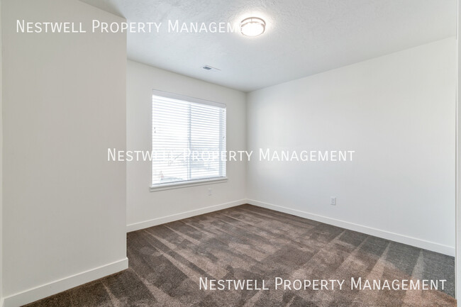 Building Photo - 1512 W 3395 S