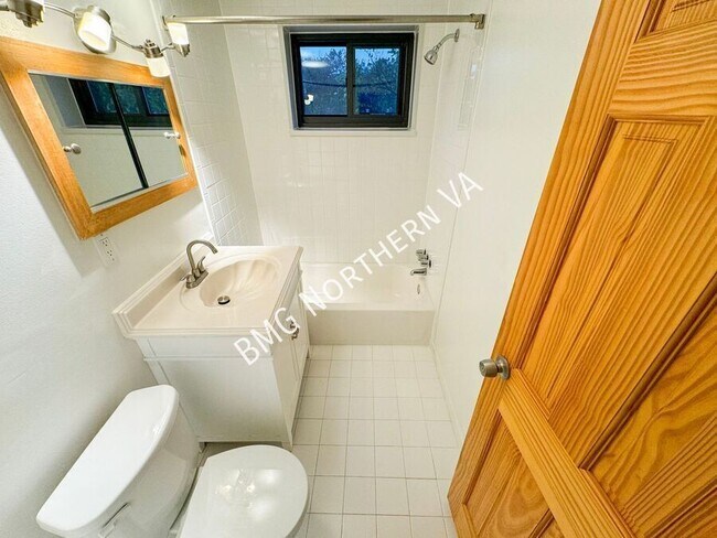 Building Photo - 1200 S Arlington Ridge Rd