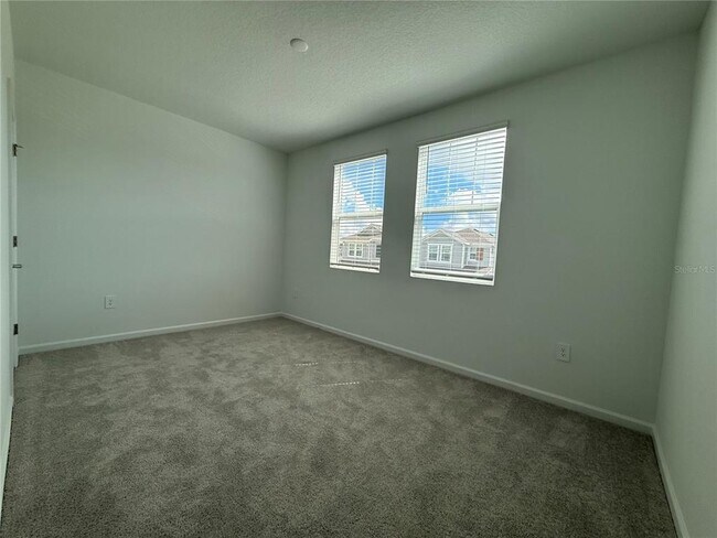 Building Photo - 734 Honeyrock St