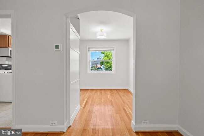 Building Photo - 342 Wesmond Dr