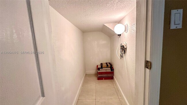 Building Photo - 8102 SW 118th Pl