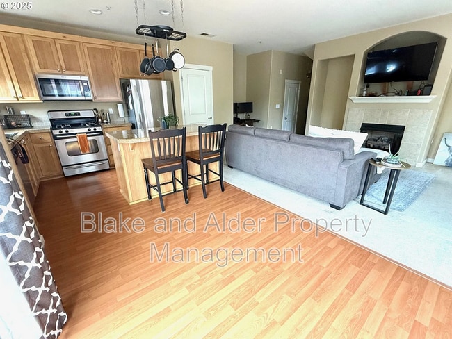 Building Photo - 22832 SW Forest Creek Dr