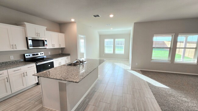 Building Photo - 16429 Severn Ln