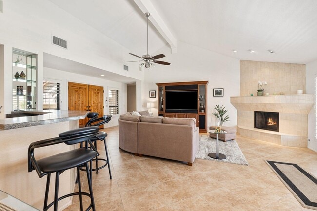 Building Photo - 73170 Calliandra St