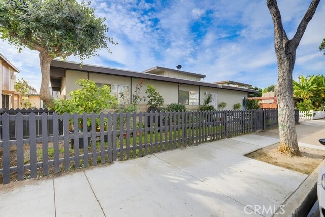 Building Photo - 2178 W Alameda Ave