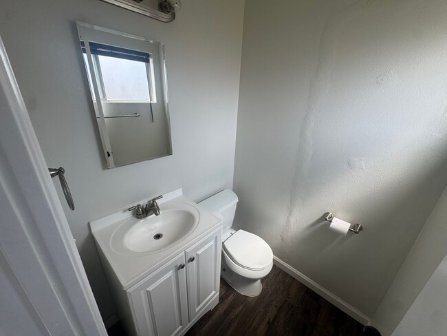 Building Photo - 1071 Osage Dr