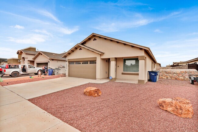 Building Photo - 14900 Tim Hardaway