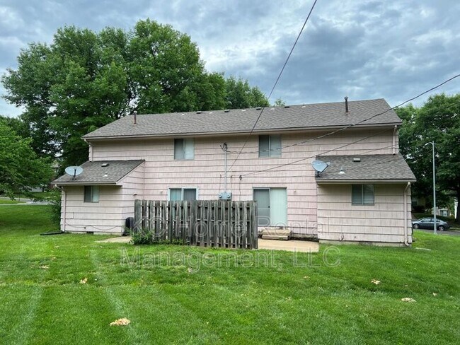 Building Photo - 9338 Bluejacket St