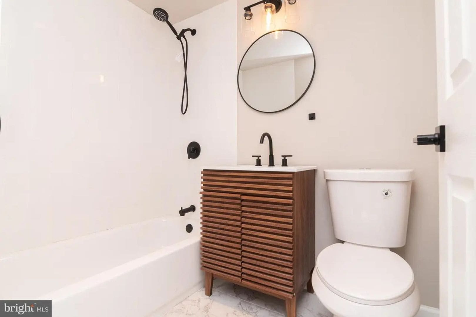 Building Photo - 107 West St