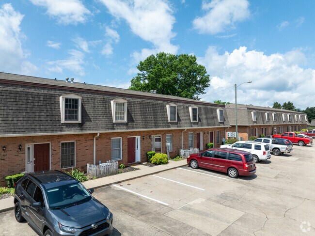 Primary Photo - Oak Ridge Condominiums