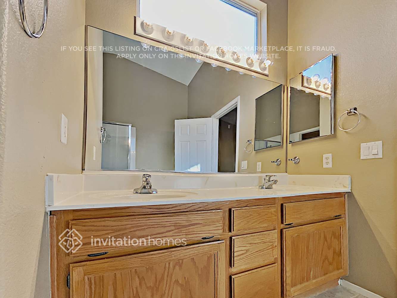 Building Photo - 612 Grand Revere Pl