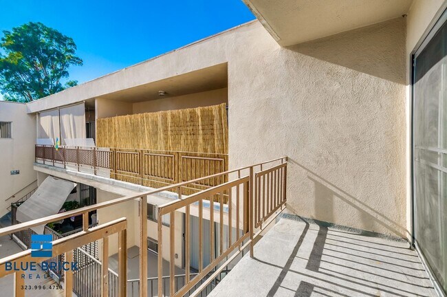 Building Photo - 5415 Corteen Pl