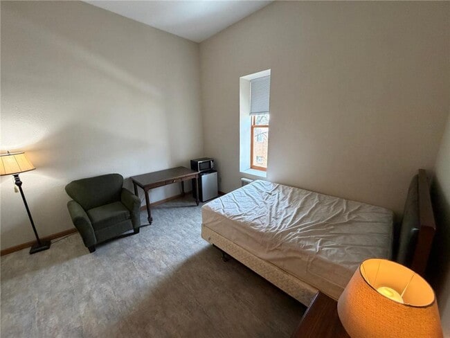 Building Photo - 542 Benson Ave SW